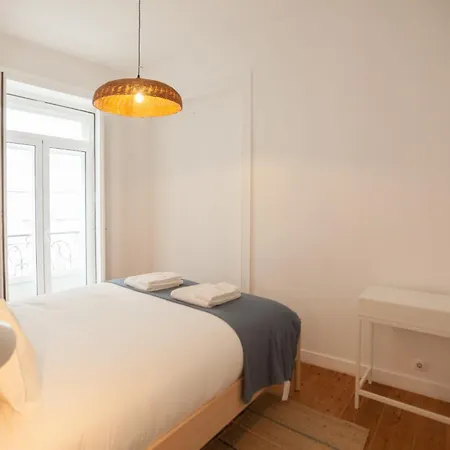 Flh Bairro Alto Elegant With Terrace Апартаменты Лиссабон